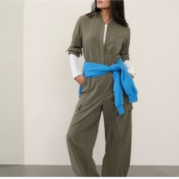 NWT Athleta Brooklin Long Sleeve Jumpsuit Im Army Green Size 16 - Picture 15 of 15